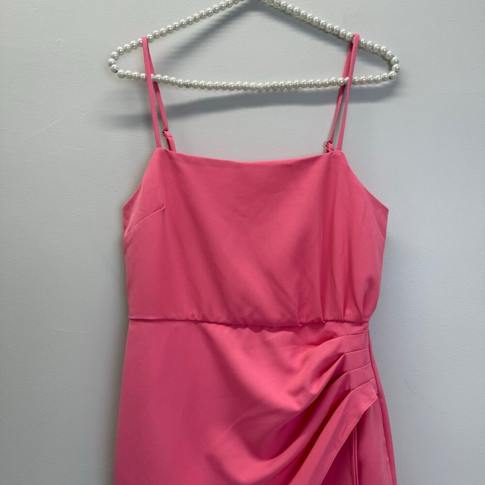 BCBGeneration
Fitted Mini Bodycon Dress💜 - Picture 5 of 9